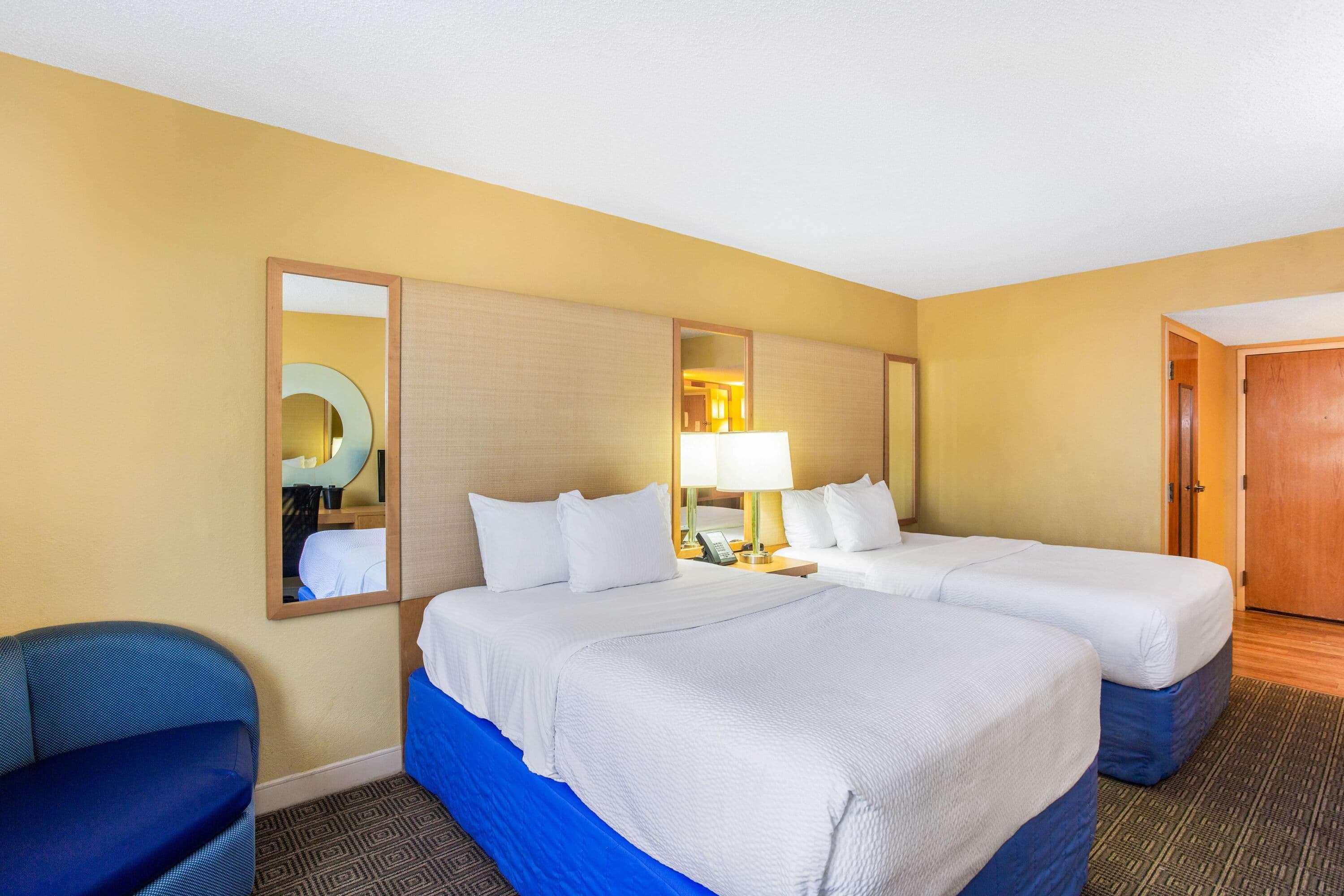 Hotel La Quinta By Wyndham Sarasota Downtown Esterno foto