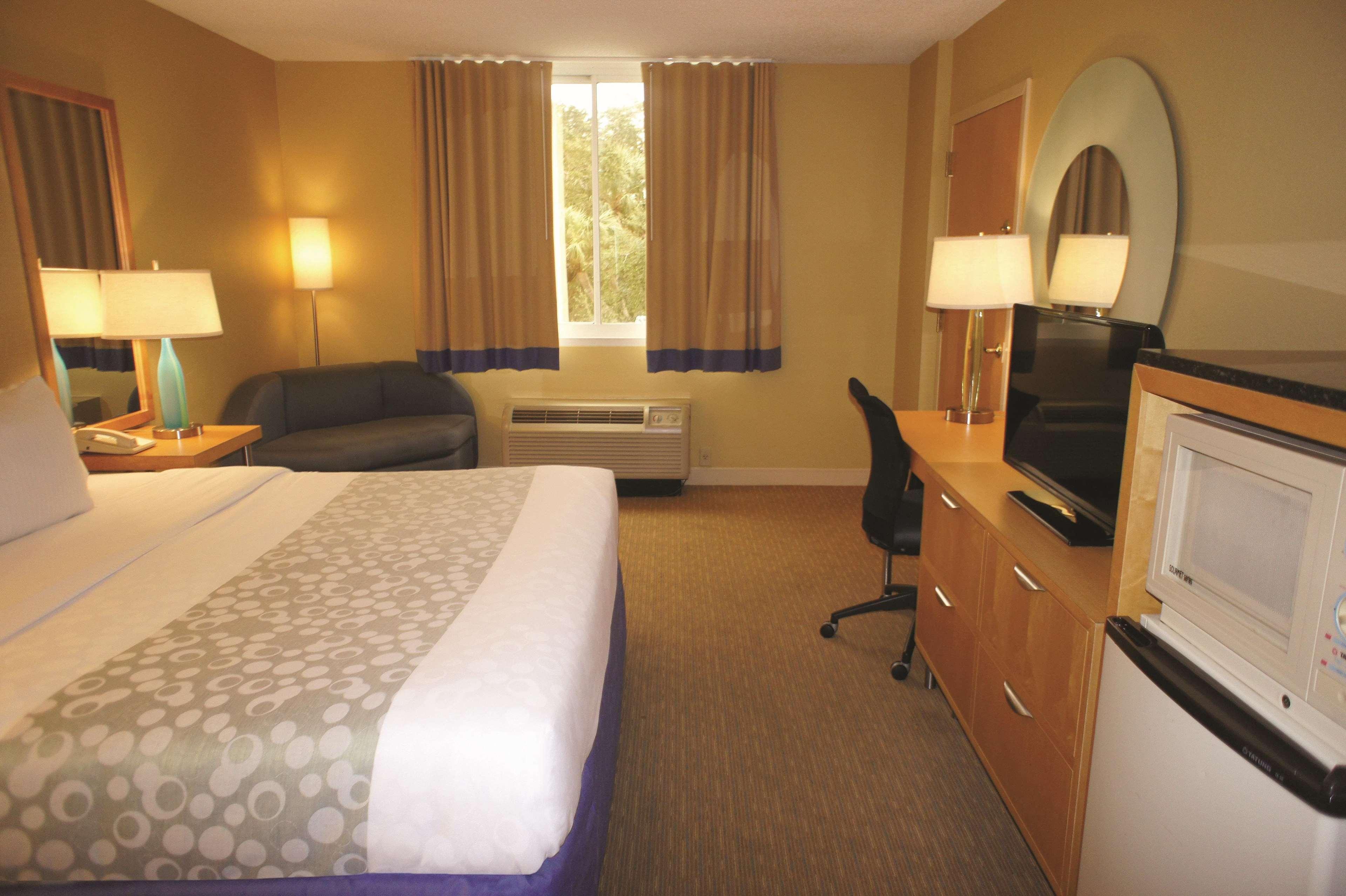 Hotel La Quinta By Wyndham Sarasota Downtown Esterno foto