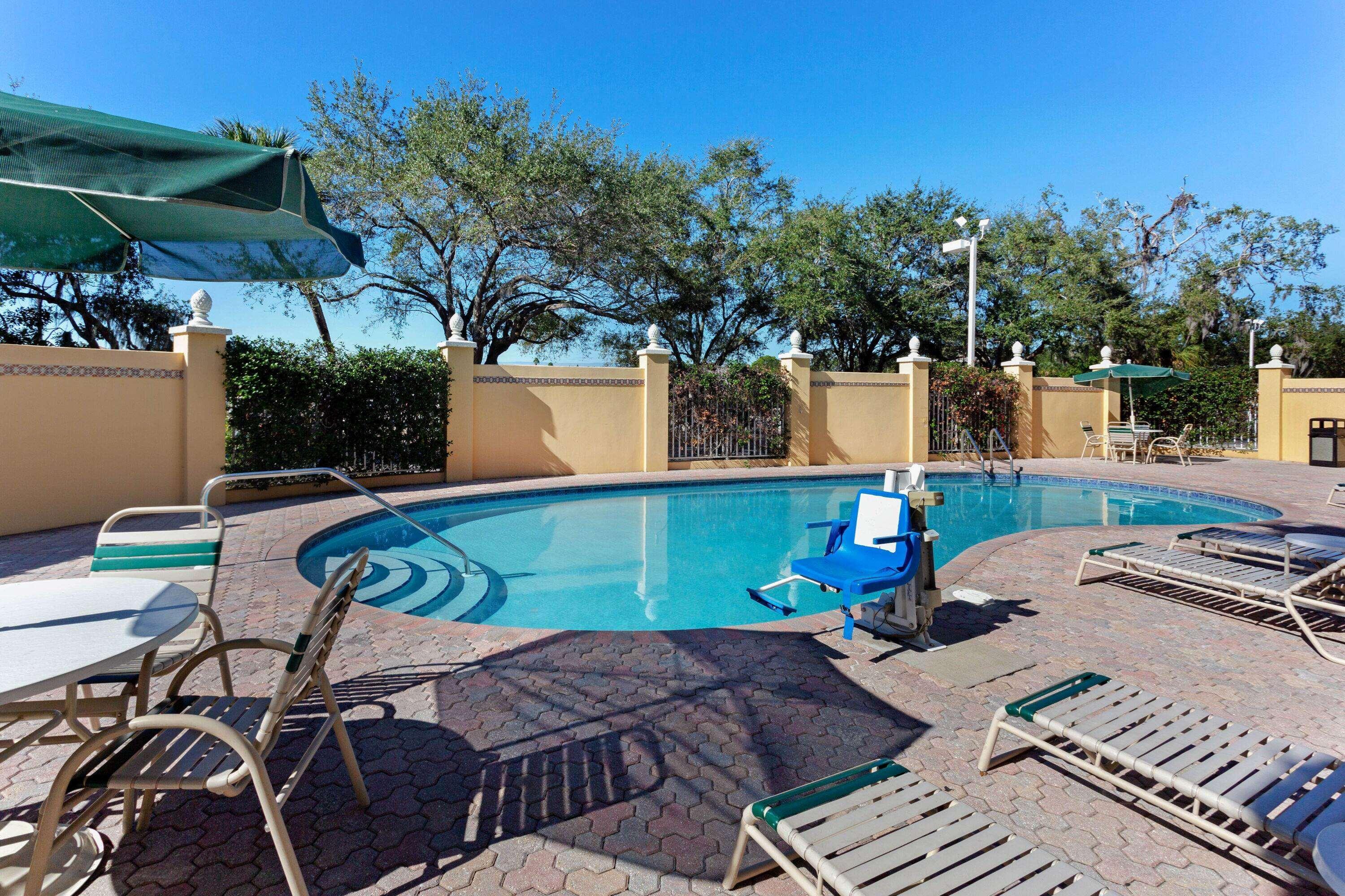 Hotel La Quinta By Wyndham Sarasota Downtown Esterno foto